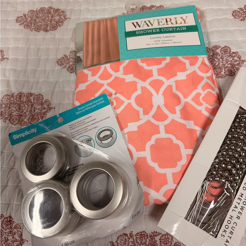 ✨ NWT Waverly Coral Lattice Shower Curtain Bundle ✨